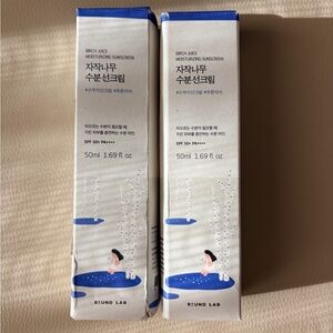 ROUND LAB Brich Juice
Moisturizing Sunscreen SPF 50+
PA++++ set of 2